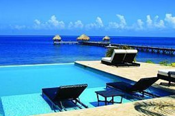 BLUE OCEAN REEF (Roatán)